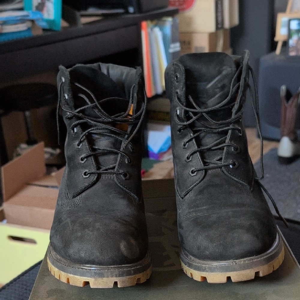 Timberland Black Boots Classic Style